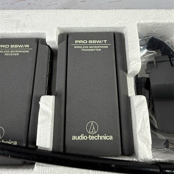 Audio-Technica PRO 88W VHF Wireless Microphone System Universal Use - Picture 3 of 8